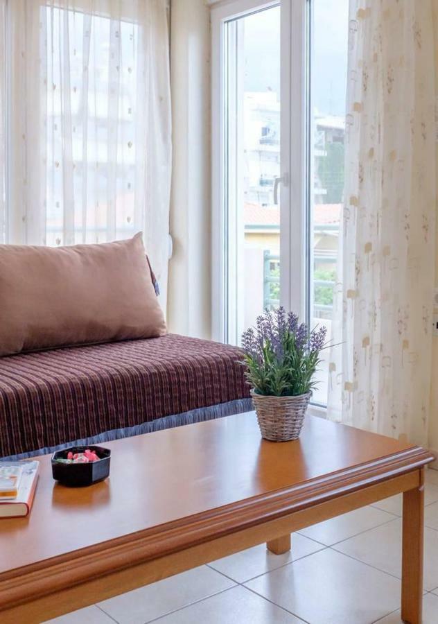& Quiet In Area Apartment *